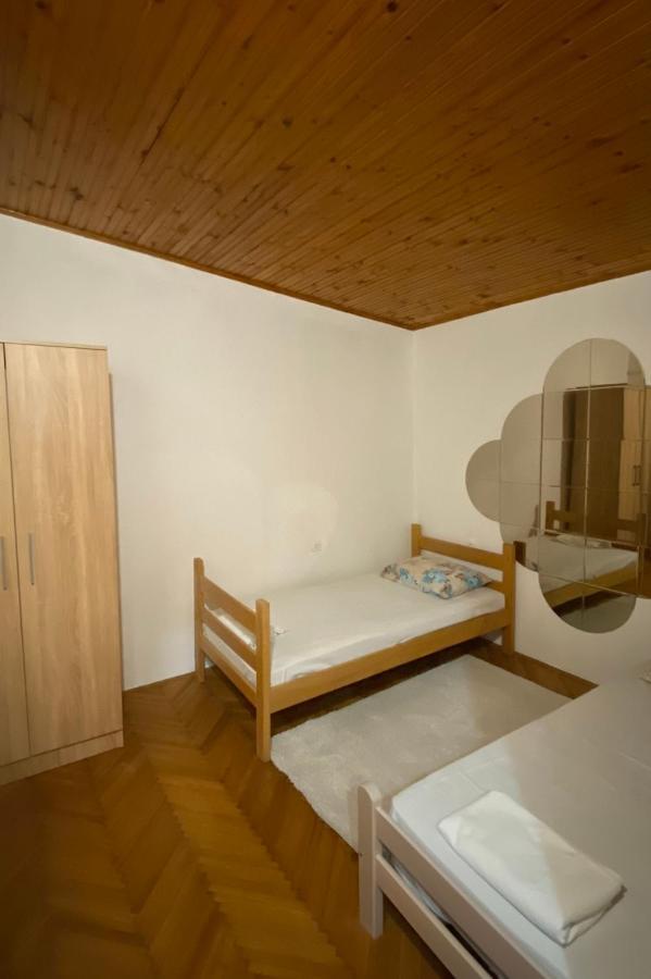 Stan Marko Podgorica Esterno foto